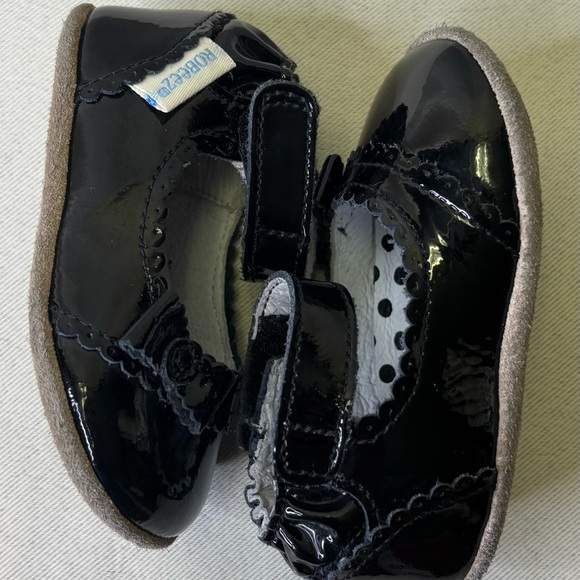 Robeez Catherine Mini Shoes in Black Patent Size 2 (3-6 months) - Picture 3 of 7